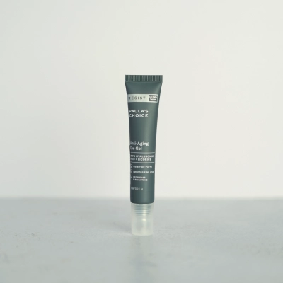 Гель вокруг глаз против отеков с массажным наконечником 15 мл / Resist anti-aging eye gel 