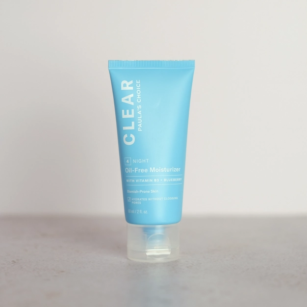 Безмасляный крем для лечения акне с ниацинамидом 60 мл / Clear oil-free moisturizer